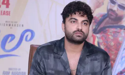 Vishwak Sen : నన్ను రాజకీయాల్లోకి లాగకండి: విశ్వక్సేన్ Vishwak Sen : నన్ను రాజకీయాల్లోకి లాగకండి: విశ్వక్సేన్