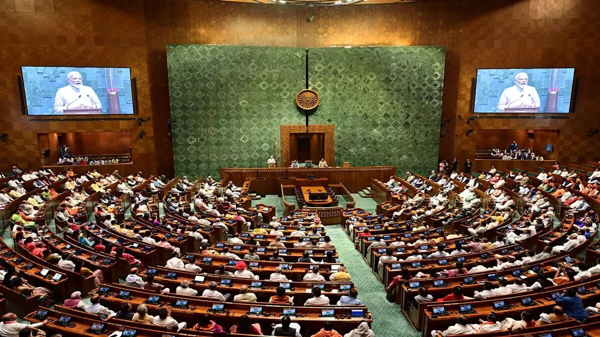 Waqf Amendment Bill : నేడు లోక్ సభలో వక్ఫ్ బిల్లుపై జేపీసీ నివేదిక Waqf Amendment Bill : నేడు లోక్ సభలో వక్ఫ్ బిల్లుపై జేపీసీ నివేదిక