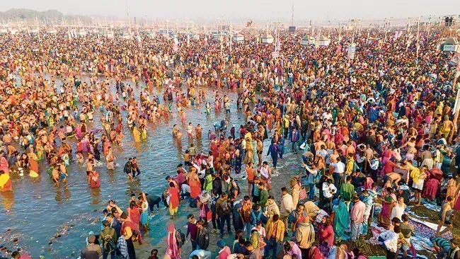 Kerala ragging horror: మహాకుంభమేళా భక్తులకు చుక్కలు చూపిస్తున్న రేట్లు