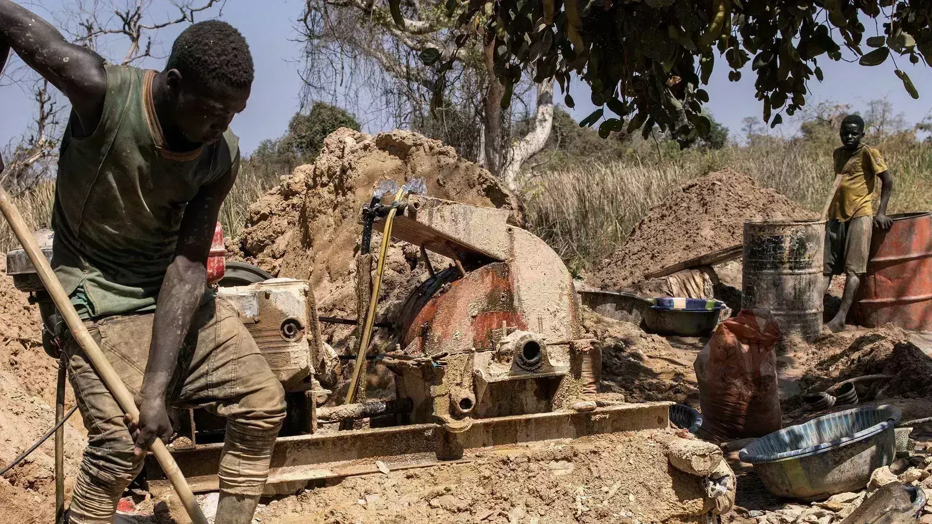 Gold Mines: పశ్చిమ ఆఫ్రికా దేశమైన మాలిలో ఘోర ప్రమాదం Gold Mines: పశ్చిమ ఆఫ్రికా దేశమైన మాలిలో ఘోర ప్రమాదం