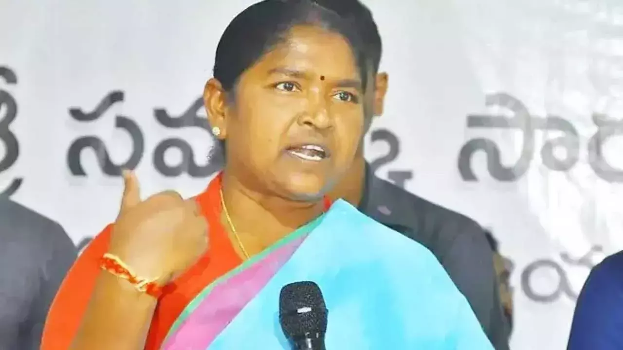 Minister Seethakka : విద్వేషం, విధ్వంసం ఇదే బీజేపీ విధానం : మంత్రి సీతక్క Minister Seethakka : విద్వేషం, విధ్వంసం ఇదే బీజేపీ విధానం : మంత్రి సీతక్క