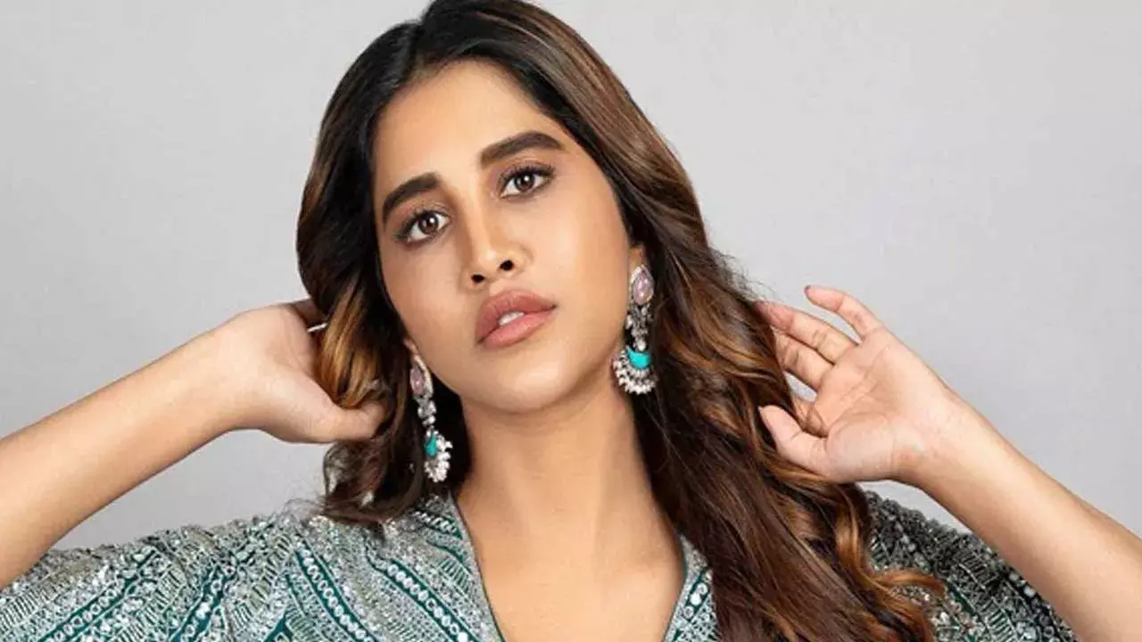 Nabha Natesh : ఆ సంఘటన తర్వాత మారిపోయా Nabha Natesh : ఆ సంఘటన తర్వాత మారిపోయా