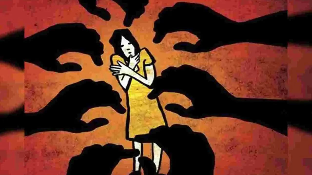 Tamil Nadu : తమిళనాడులో దారుణం.. బాలికపై ఏడుగురు గ్యాంగ్ రేప్ Tamil Nadu : తమిళనాడులో దారుణం.. బాలికపై ఏడుగురు గ్యాంగ్ రేప్
