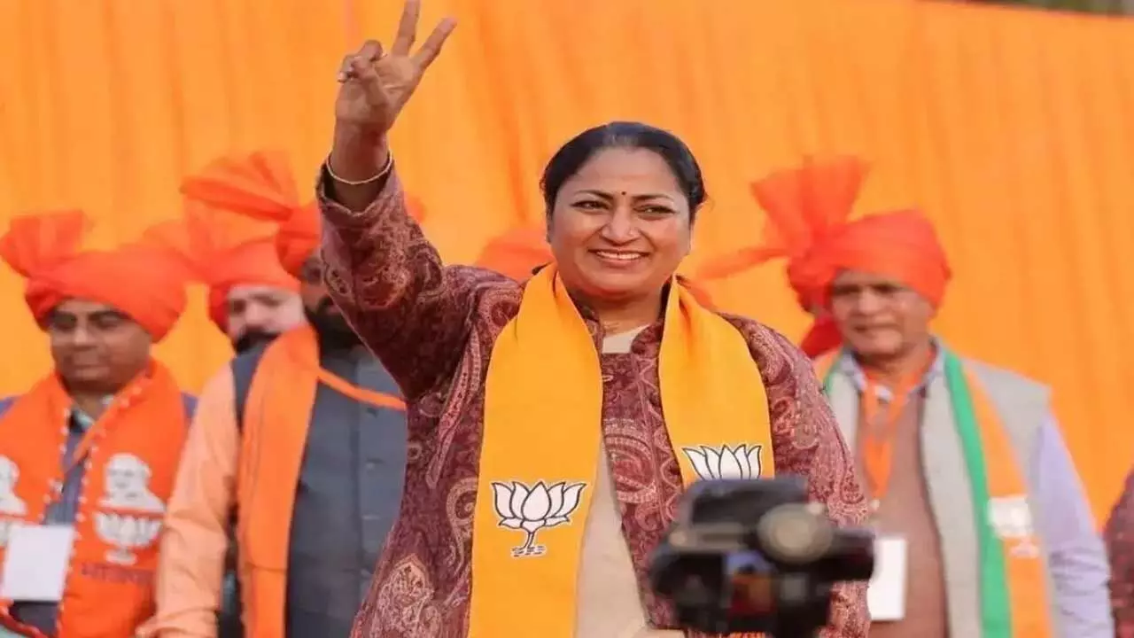 Delhi CM Rekha Gupta : ఎవరీ రేఖాగుప్తా? బ్యాక్ గ్రౌండ్ హిస్టరీ ఇదే Delhi CM Rekha Gupta : ఎవరీ రేఖాగుప్తా? బ్యాక్ గ్రౌండ్ హిస్టరీ ఇదే