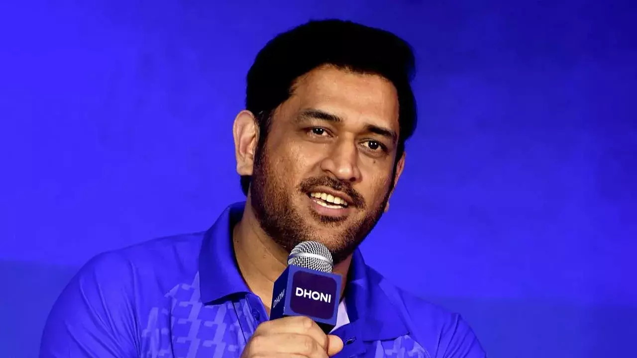 MS Dhoni : మనిషిలో క్షమాగుణం ఉండాలి: ధోనీ MS Dhoni : మనిషిలో క్షమాగుణం ఉండాలి: ధోనీ