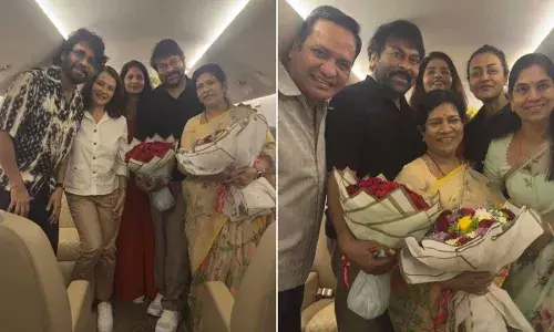 Chiranjeevi : గాల్లో చిరంజీవి వెడ్డింగ్ సెలబ్రేషన్స్.. నాగార్జున, మహేశ్ కుటుంబాల సర్ ప్రైజ్ Chiranjeevi : గాల్లో చిరంజీవి వెడ్డింగ్ సెలబ్రేషన్స్.. నాగార్జున, మహేశ్ కుటుంబాల సర్ ప్రైజ్
