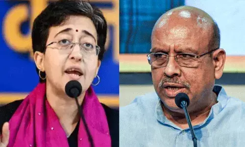 మొదటి రోజే అసెంబ్లీలో స్పీకర్ విజేంద్ర గుప్తా, అతిషి మధ్య ఘర్షణ.. మొదటి రోజే అసెంబ్లీలో స్పీకర్ విజేంద్ర గుప్తా, అతిషి మధ్య ఘర్షణ..