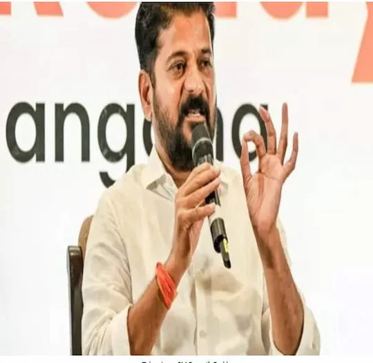 REVANTH: ఒకే రోజు లక్ష కొత్త రేషన్ కార్డులు REVANTH: ఒకే రోజు లక్ష కొత్త రేషన్ కార్డులు