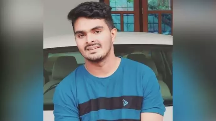 Kerala : కేరళలో దారుణం.. వెంట వెంటనే ఐదు మర్డర్ లు Kerala : కేరళలో దారుణం.. వెంట వెంటనే ఐదు మర్డర్ లు