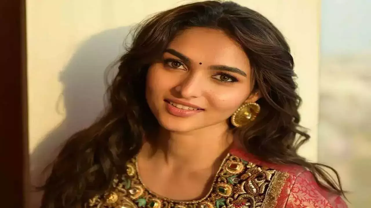 Actor Kayadu Lohar : కాయాదు లోహర్ కు గోల్డెన్ చాన్స్ Actor Kayadu Lohar : కాయాదు లోహర్ కు గోల్డెన్ చాన్స్