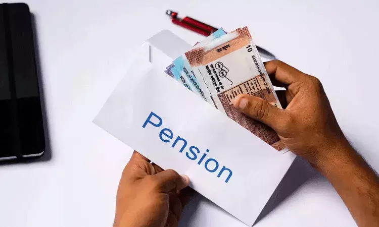 అన్ని వర్గాల వారికి అందుబాటులో కొత్త యూనివర్సల్ పెన్షన్ స్కీమ్.. ప్రభుత్వ యోచన అన్ని వర్గాల వారికి అందుబాటులో కొత్త యూనివర్సల్ పెన్షన్ స్కీమ్.. ప్రభుత్వ యోచన
