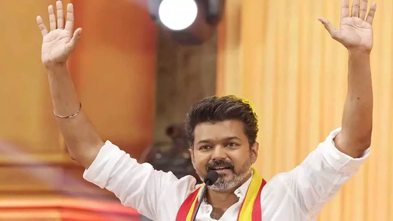 TVK Chief Vijay : చిన్నపిల్లల కొట్లాట.. హిందీ వివాదంపై , టీవీకే చీఫ్ విజయ్ TVK Chief Vijay : చిన్నపిల్లల కొట్లాట.. హిందీ వివాదంపై , టీవీకే చీఫ్ విజయ్