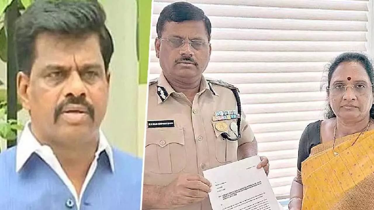 AP : చిక్కుల్లో గోరంట్ల మాధవ్.. వాసిరెడ్డి పద్మ చేసిన ఆరోపణలు ఇవే AP : చిక్కుల్లో గోరంట్ల మాధవ్.. వాసిరెడ్డి పద్మ చేసిన ఆరోపణలు ఇవే