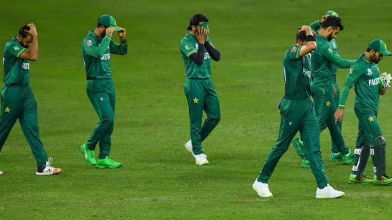 ICC Champions Trophy : పాకిస్థాన్ చెత్త రికార్డు నమోదు ICC Champions Trophy : పాకిస్థాన్ చెత్త రికార్డు నమోదు