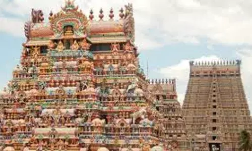 Tamil Nadu: శివరాత్రి వేలంలో పవిత్ర నిమ్మకాయకు రూ. 13,000 Tamil Nadu: శివరాత్రి వేలంలో పవిత్ర నిమ్మకాయకు రూ. 13,000