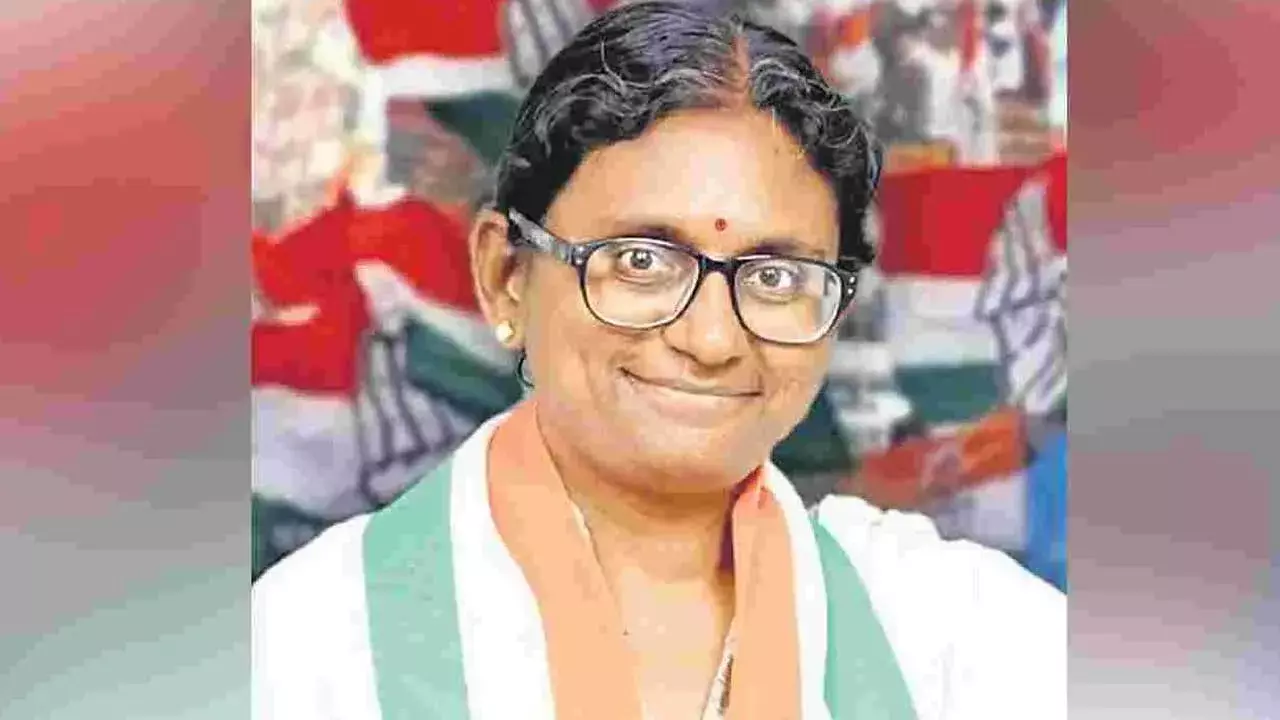 Telangana : రేపు మీనాక్షి నటరాజన్ రాక.. పార్టీ నేతల్లో హడావుడి Telangana : రేపు మీనాక్షి నటరాజన్ రాక.. పార్టీ నేతల్లో హడావుడి