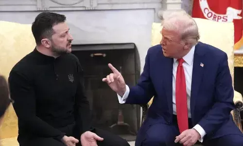 జెలెన్స్కీతో వివాదం తర్వాత ఉక్రెయిన్‌కు సైనిక సహాయాన్ని నిలిపి వేసిన ట్రంప్..