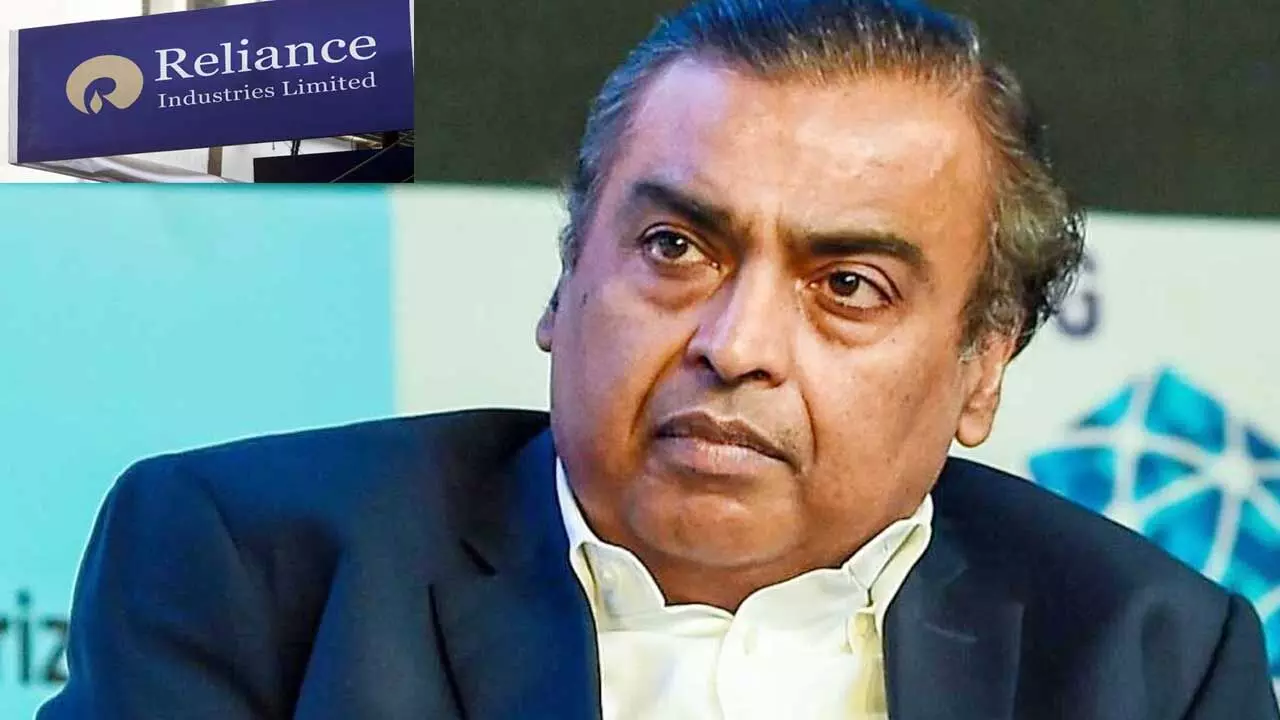 Petroleum Ministry : రిలయన్స్ కు పెట్రోలియంశాఖ ఝలక్.. రూ.24,500 కోట్లు చెల్లించాలని నోటీసులు Petroleum Ministry : రిలయన్స్ కు పెట్రోలియంశాఖ ఝలక్.. రూ.24,500 కోట్లు చెల్లించాలని నోటీసులు