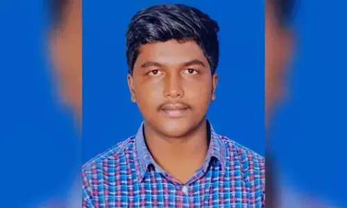 ఉన్నత చదువుల కోసం అమెరికా వెళ్లిన తెలంగాణ విద్యార్ధి.. దొంగల కాల్పుల్లో బలి ఉన్నత చదువుల కోసం అమెరికా వెళ్లిన తెలంగాణ విద్యార్ధి.. దొంగల కాల్పుల్లో బలి