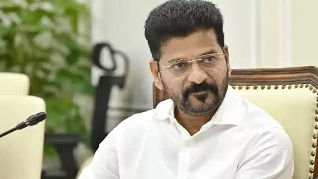 Revanth Reddy : రేవంత్ కు షాక్ మీద షాక్..కారణాలపై అంతర్మథనం