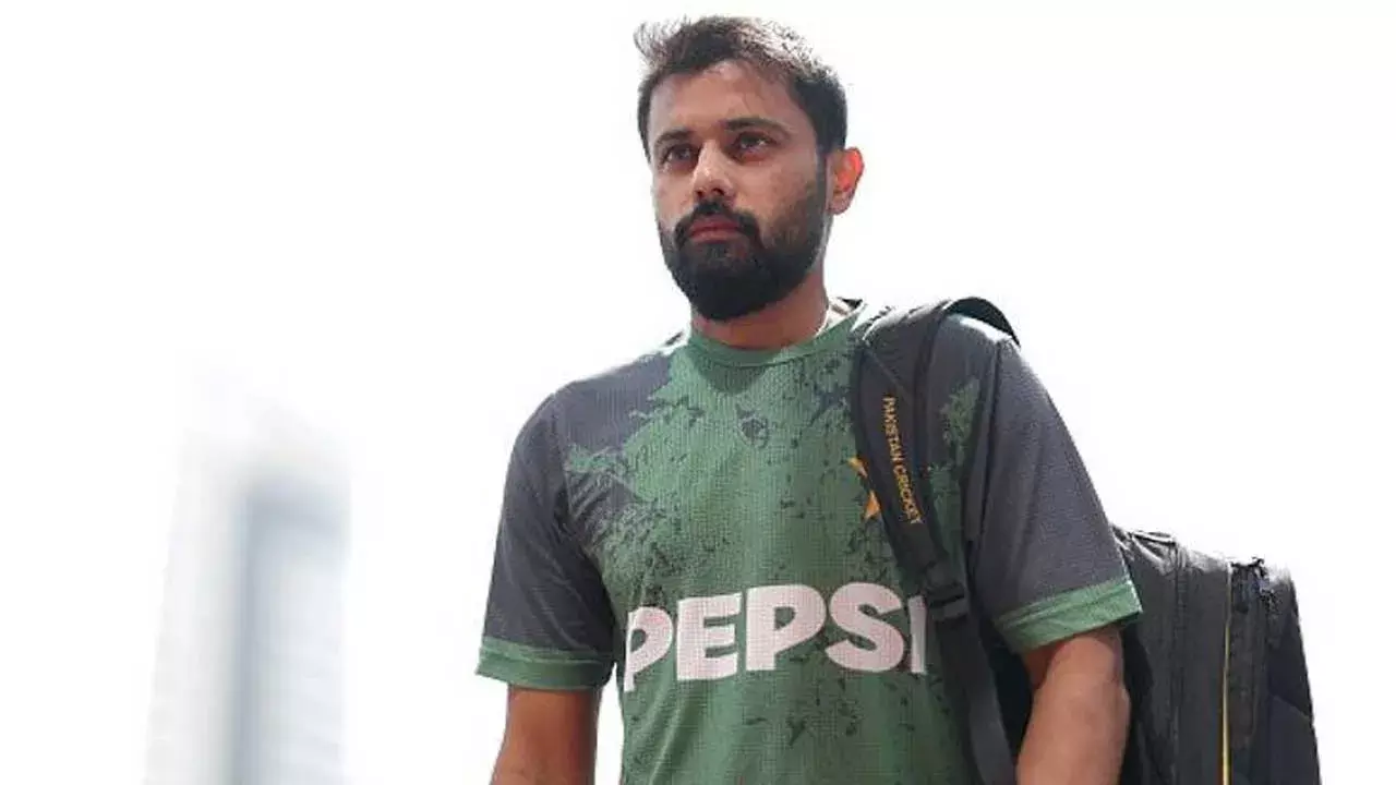 Pakistan Batsman : నిద్రపోయి లేవలేక ఔట్ అయిన పాకిస్థాన్ బ్యాట్స్ మన్ Pakistan Batsman : నిద్రపోయి లేవలేక ఔట్ అయిన పాకిస్థాన్ బ్యాట్స్ మన్