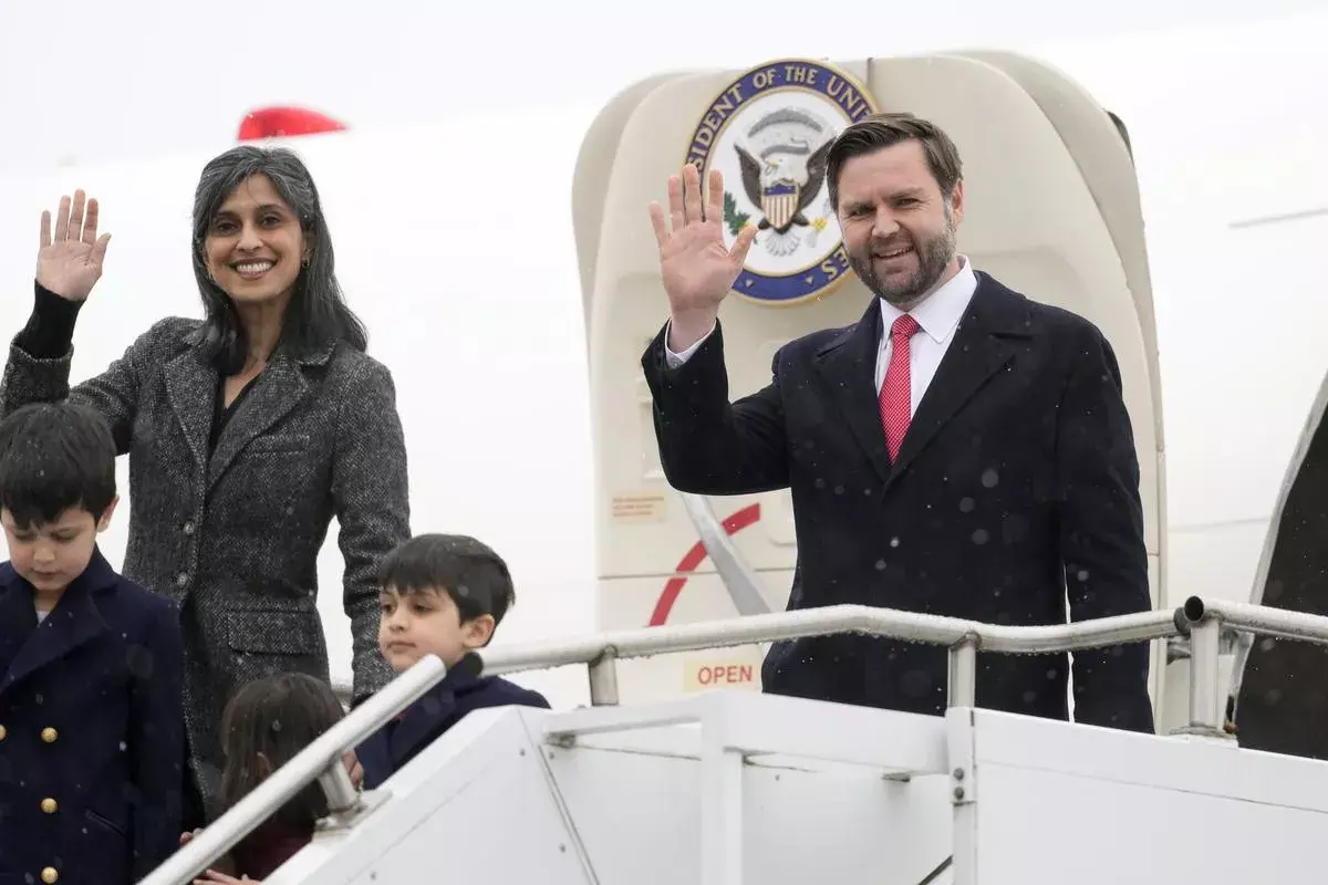JD Vance: త్వరలో భారత్లో అమెరికా ఉపాధ్యక్షుడి ఫ్యామిలీ పర్యటన JD Vance: త్వరలో భారత్లో అమెరికా ఉపాధ్యక్షుడి ఫ్యామిలీ పర్యటన