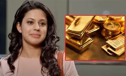 యూట్యూబ్ చూసి గోల్డ్ స్మగ్లింగ్ నేర్చుకున్నా.. రన్యారావు వివరణ యూట్యూబ్ చూసి గోల్డ్ స్మగ్లింగ్ నేర్చుకున్నా.. రన్యారావు వివరణ