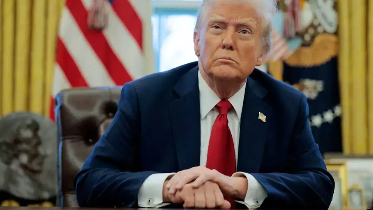 Trump : జన్మత: పౌరసత్వం అమలుపై సుప్రీంకోర్టుకు ట్రంప్ పాలకవర్గం Trump : జన్మత: పౌరసత్వం అమలుపై సుప్రీంకోర్టుకు ట్రంప్ పాలకవర్గం