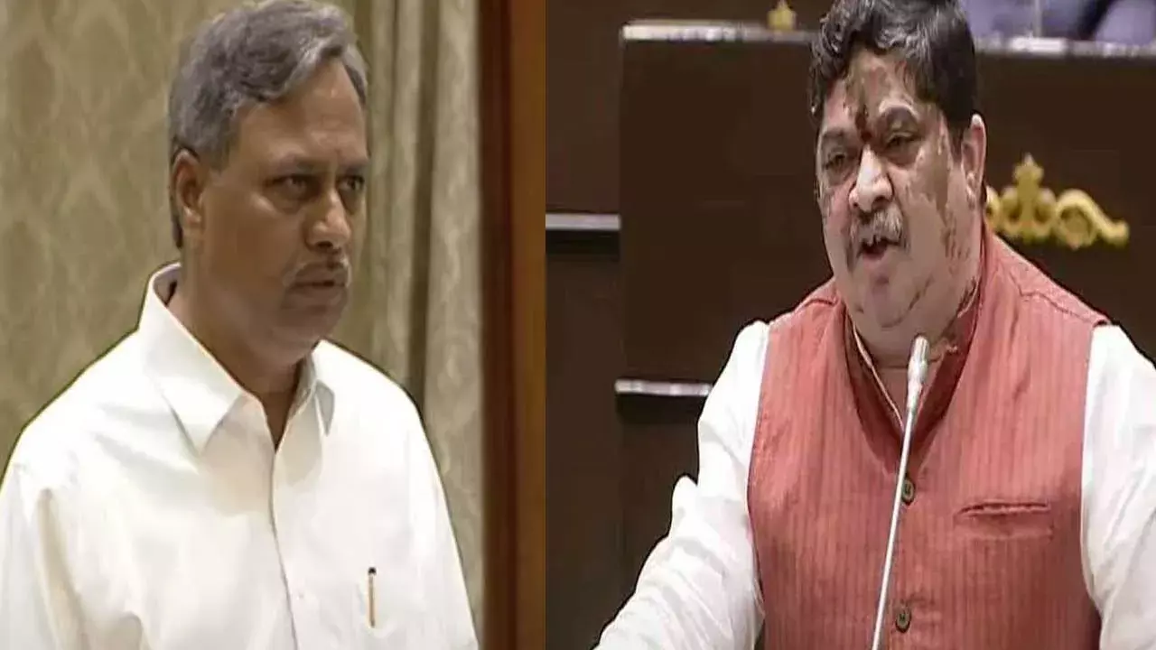 TG Assembly : ఎమ్మెల్యే పల్లా, మంత్రి పొన్నం ఫైట్.. అసెంబ్లీలో రచ్చ TG Assembly : ఎమ్మెల్యే పల్లా, మంత్రి పొన్నం ఫైట్.. అసెంబ్లీలో రచ్చ