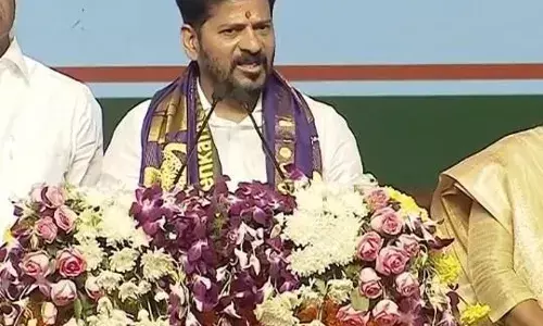 REVANTH: హరీశ్రావుపై సీఎం రేవంత్ ఆగ్రహం REVANTH: హరీశ్రావుపై సీఎం రేవంత్ ఆగ్రహం