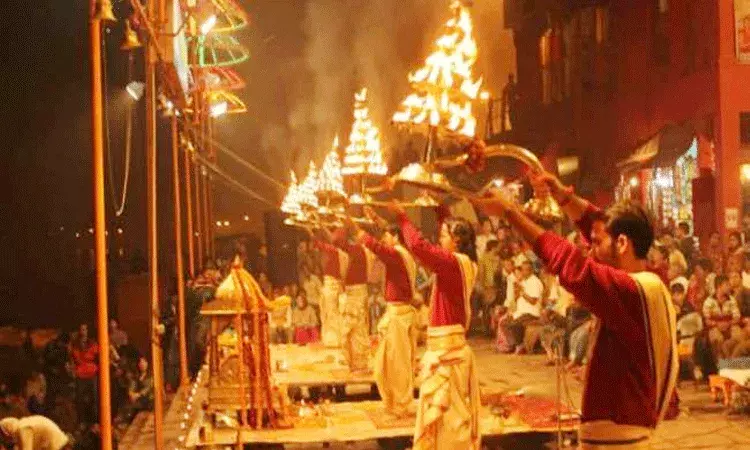 గంగా ఆరతి తరహాలో.కావేరీ ఆరతి.. బెంగళూరు నీటి పారుదల శాఖ తొలి ప్రయత్నాలు.. గంగా ఆరతి తరహాలో.కావేరీ ఆరతి.. బెంగళూరు నీటి పారుదల శాఖ తొలి ప్రయత్నాలు..