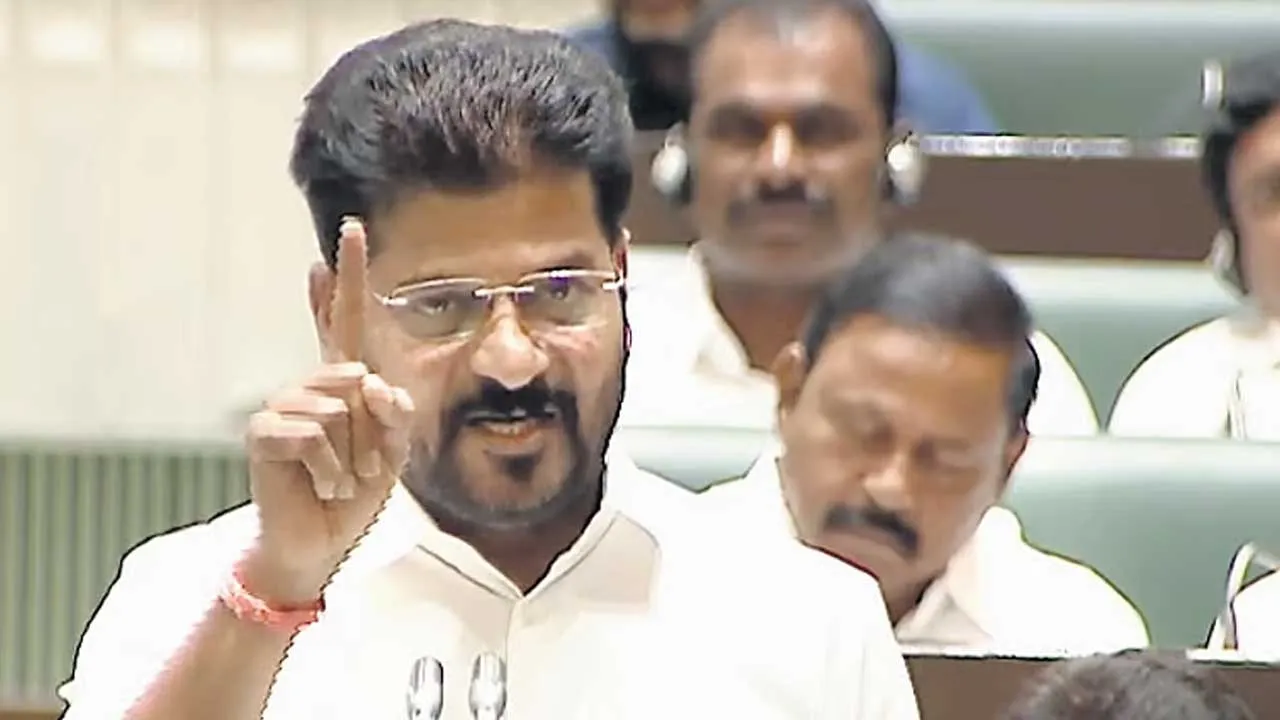 CM Revanth Reddy : ధనిక రాష్ట్రాన్ని కేసీఆర్ దివాళా తీయించారు: సీఎం రేవంత్ CM Revanth Reddy : ధనిక రాష్ట్రాన్ని కేసీఆర్ దివాళా తీయించారు: సీఎం రేవంత్