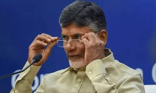మాతృభాషలో చదివిన వారు మాత్రమే ప్రపంచవ్యాప్తంగా రాణించగలరు: ఏపీ సీఎం మాతృభాషలో చదివిన వారు మాత్రమే ప్రపంచవ్యాప్తంగా రాణించగలరు: ఏపీ సీఎం