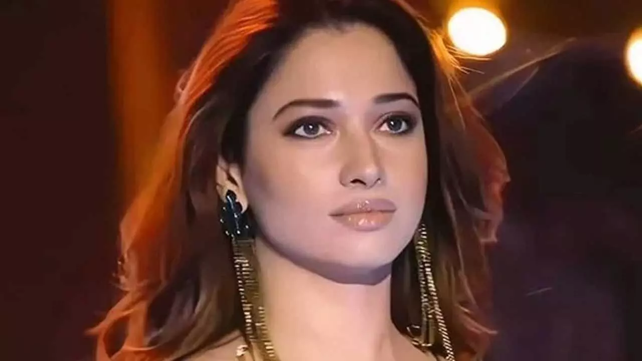 Tamannaah : అద్భుతాలు మనమే సృష్టించుకోవాలి.. తమన్నా పోస్ట్ వైరల్ Tamannaah : అద్భుతాలు మనమే సృష్టించుకోవాలి.. తమన్నా పోస్ట్ వైరల్