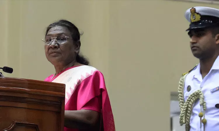 అత్యుత్తమ జర్నలిస్టులకు గోయెంకా అవార్డు.. రాష్ట్రపతి చేతుల మీదుగా అత్యుత్తమ జర్నలిస్టులకు గోయెంకా అవార్డు.. రాష్ట్రపతి చేతుల మీదుగా