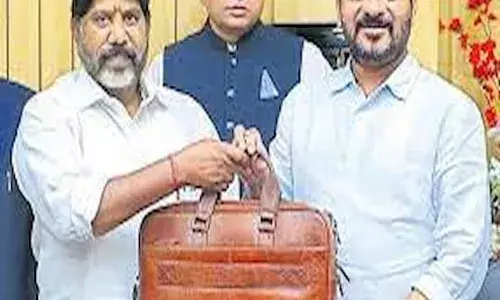 TG: త్వరలో పోస్టుల భర్తీ.. బడ్జెట్ లో కీలక ప్రకటన