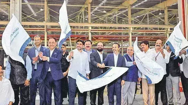 LOKESH:అశోక్ లేలాండ్ తో స్థానికులకు ఉద్యోగాలు LOKESH:అశోక్ లేలాండ్ తో స్థానికులకు ఉద్యోగాలు