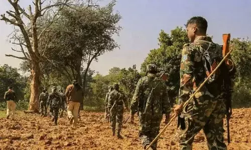 ఆగని ఛత్తీస్‌గఢ్‌ ఎన్‌కౌంటర్లు.. ఒక జవాన్, 18 మంది మావోయిస్టులు మృతి