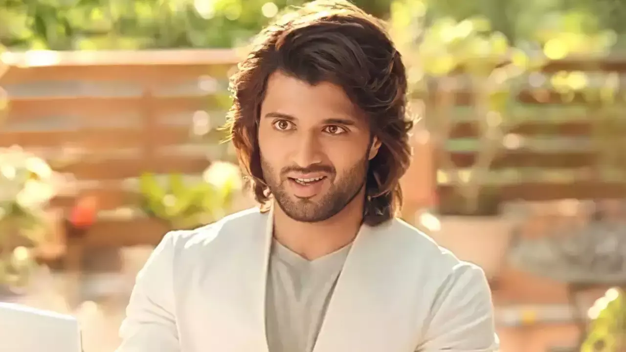 Vijay Devarakonda :  మా హీరో తప్పు చేయలేదు