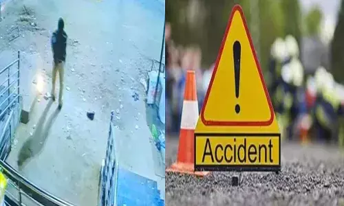 Kamareddy District : కారు బీభత్సం.. కానిస్టేబుల్ స్పాట్ డెడ్ Kamareddy District : కారు బీభత్సం.. కానిస్టేబుల్ స్పాట్ డెడ్