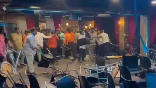 Eknath Shinde:  ఏక్‌నాథ్‌షిండేపై కమెడియన్ అనుచిత వ్యాఖ్యలు