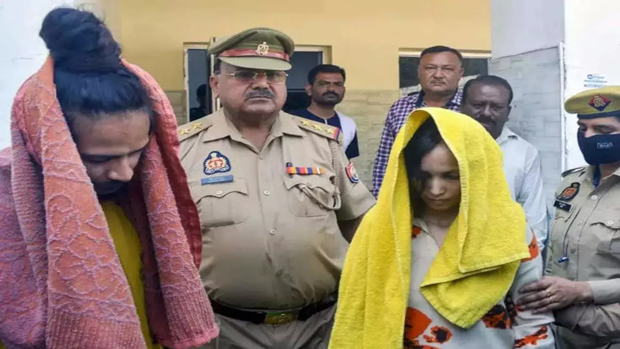 UP Murder Case : భర్త సొమ్ముతో ప్రియుడు బెట్టింగ్.. షికార్లు UP Murder Case : భర్త సొమ్ముతో ప్రియుడు బెట్టింగ్.. షికార్లు