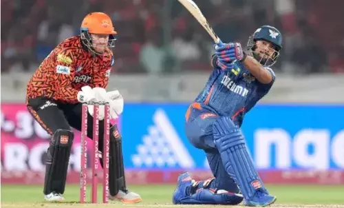 IPL: పూరన్... విధ్వంసం సృష్టించెన్ IPL: పూరన్... విధ్వంసం సృష్టించెన్