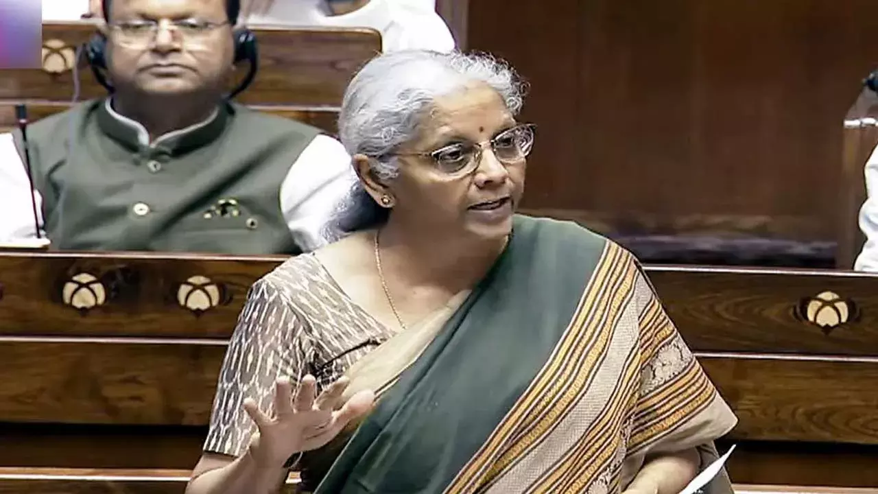 Nirmala Sitharaman : రుణమాఫీ వల్ల రైతులు అటూ ఇటూ కాకుండా పోయారు: నిర్మల సీతారామన్ Nirmala Sitharaman : రుణమాఫీ వల్ల రైతులు అటూ ఇటూ కాకుండా పోయారు: నిర్మల సీతారామన్