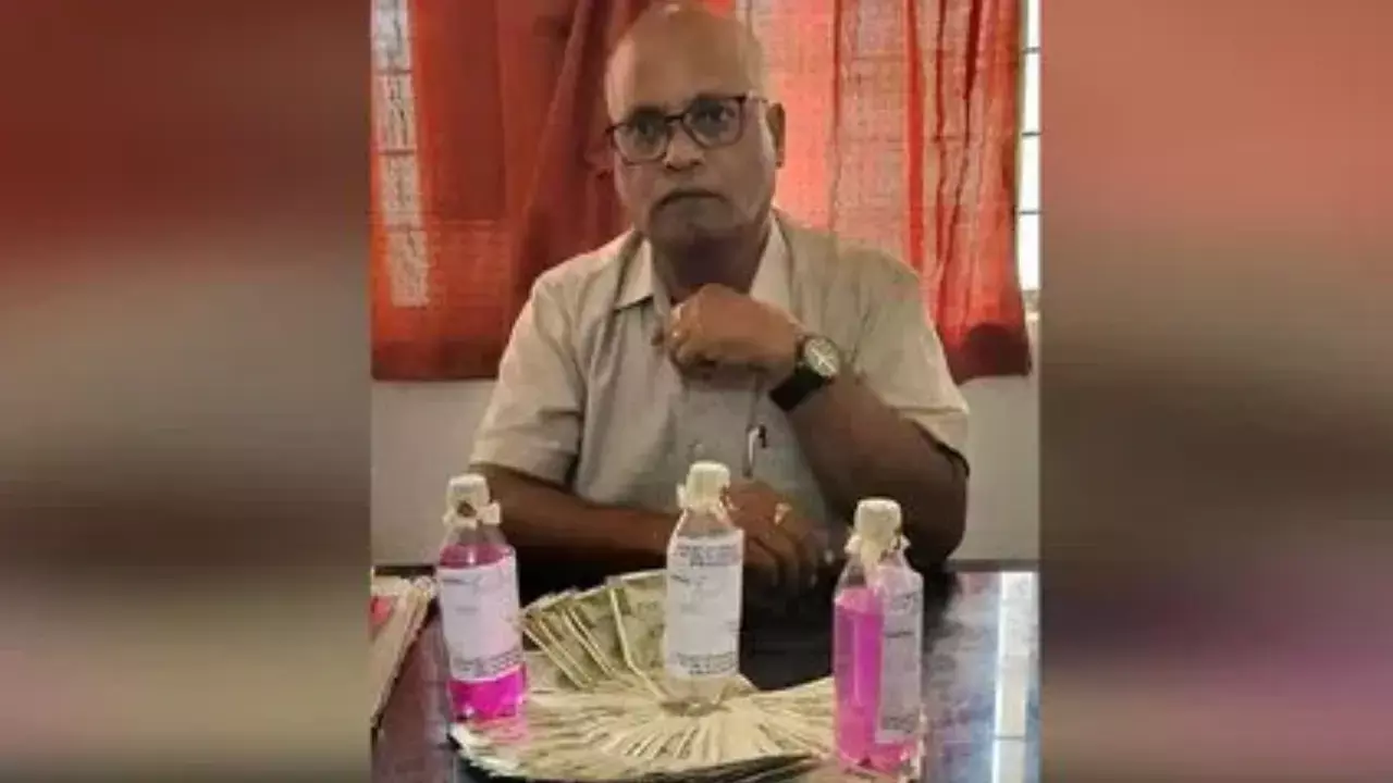 Adilabad DMO : ఏసీబీకి చిక్కిన ఆదిలాబాద్ డీఈఎంఓ