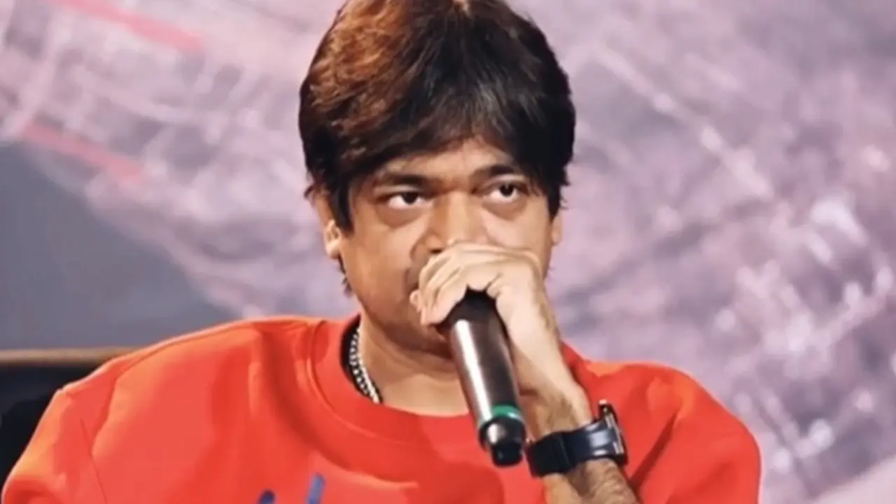 Harish Shankar : అందుకే పిల్లలు వద్దనుకున్నా: హరీశ్ శంకర్ సంచలన వ్యాఖ్యలు Harish Shankar : అందుకే పిల్లలు వద్దనుకున్నా: హరీశ్ శంకర్ సంచలన వ్యాఖ్యలు