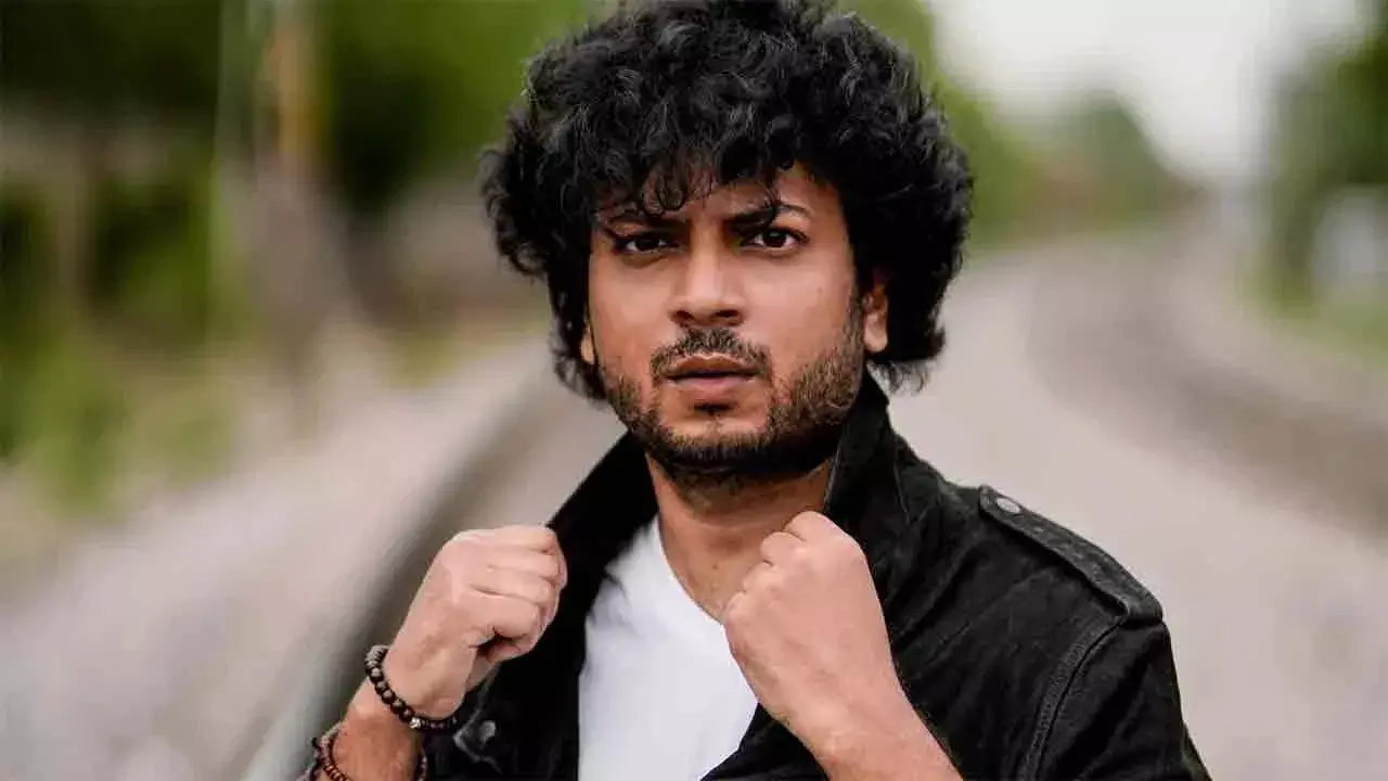 Rag Mayur : టాలెంట్ ఉంది.. ఆఫర్స్ వస్తే రైజ్ అవుతాడు Rag Mayur : టాలెంట్ ఉంది.. ఆఫర్స్ వస్తే రైజ్ అవుతాడు