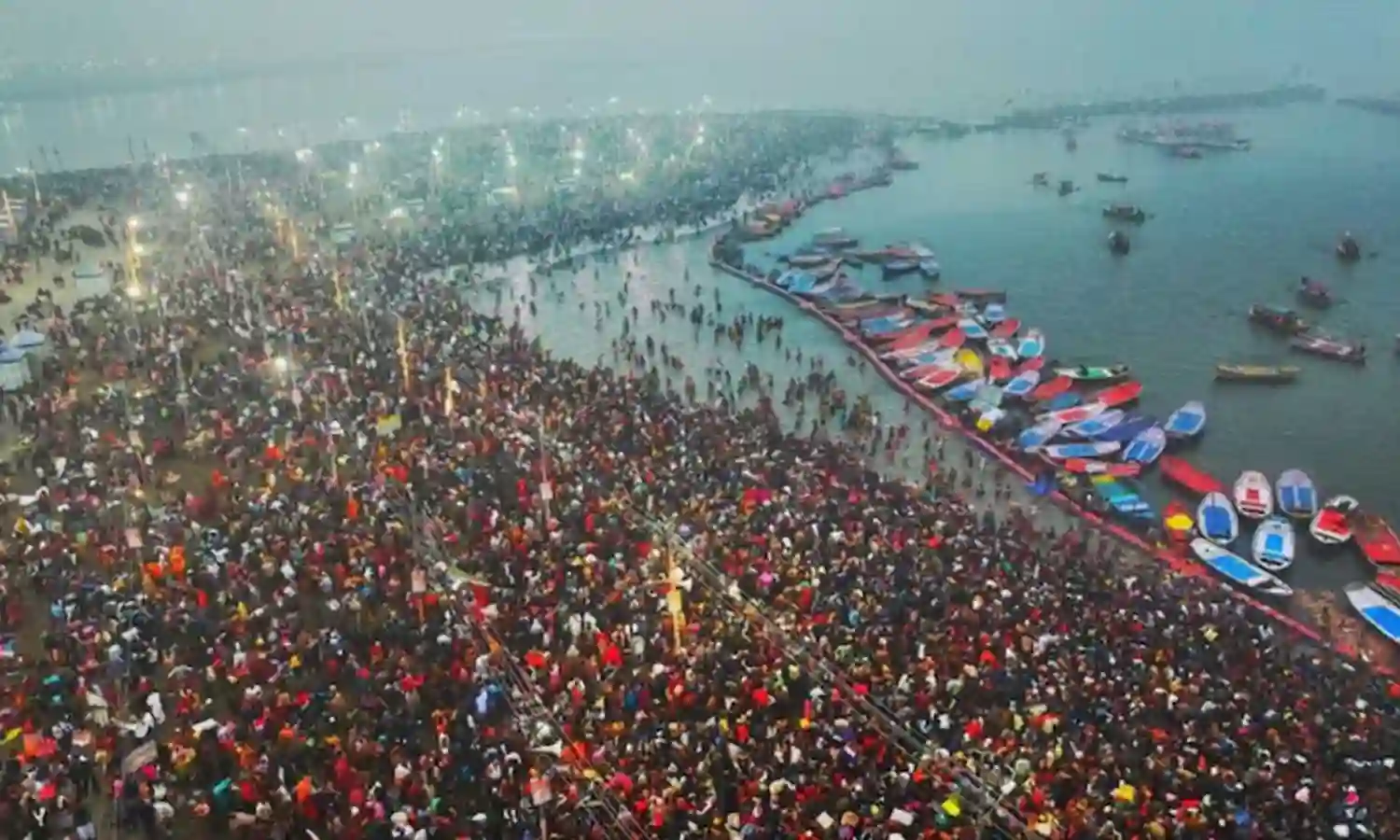 Kumbh Mela : కుంభమేళాతో రూ.2.80 లక్షల కోట్ల బిజినెస్ Kumbh Mela : కుంభమేళాతో రూ.2.80 లక్షల కోట్ల బిజినెస్