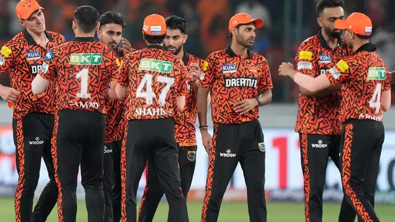 Sunrisers Worst Record : సన్ రైజర్స్ హైదరాబాద్ చెత్త రికార్డ్ Sunrisers Worst Record : సన్ రైజర్స్ హైదరాబాద్ చెత్త రికార్డ్