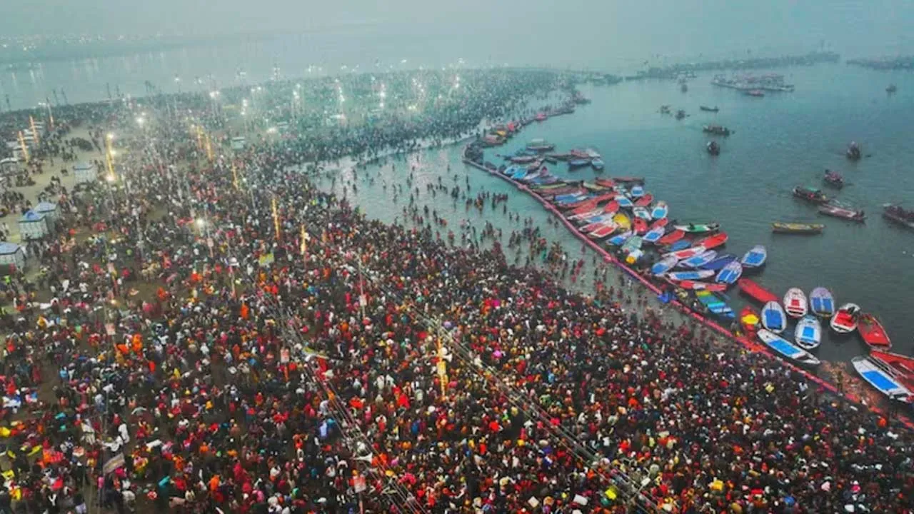 Kumbh Mela : కుంభమేళాతో రూ.2.80 లక్షల కోట్ల బిజినెస్ Kumbh Mela : కుంభమేళాతో రూ.2.80 లక్షల కోట్ల బిజినెస్